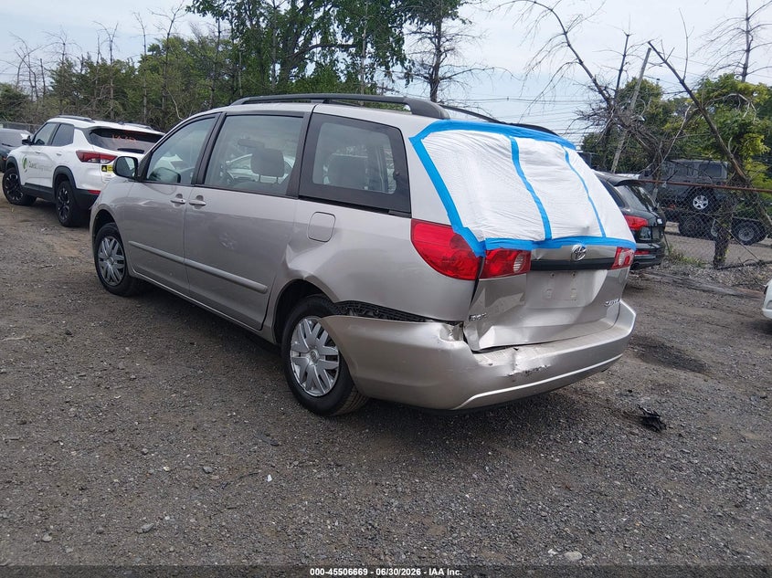 2006 TOYOTA SIENNA auction photo 3