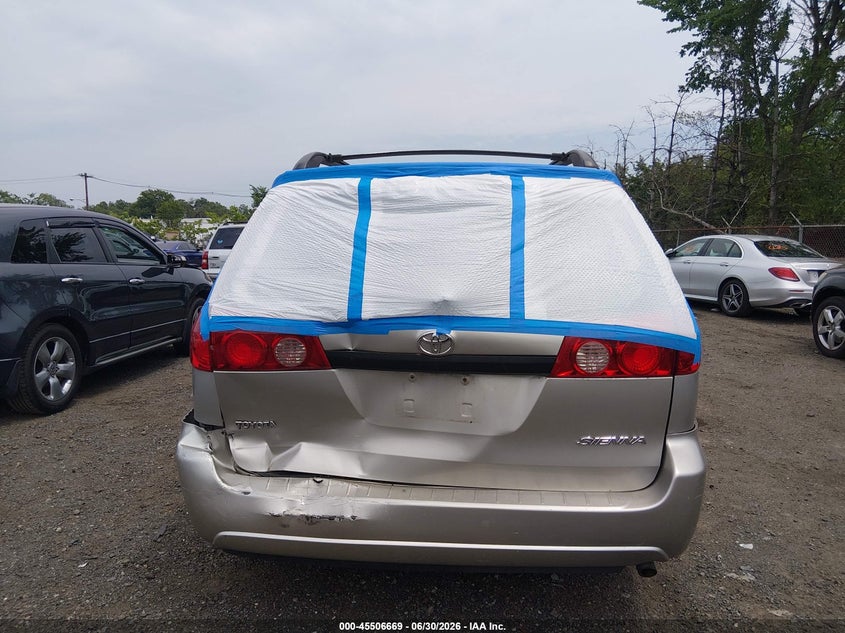 2006 TOYOTA SIENNA auction photo 6