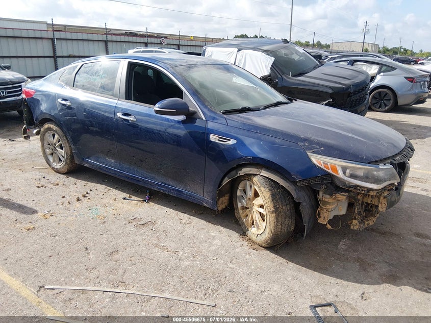 Vin: 5xxgt4l3xhg149805, lot: 46004891, kia optima lx 2017 img_1