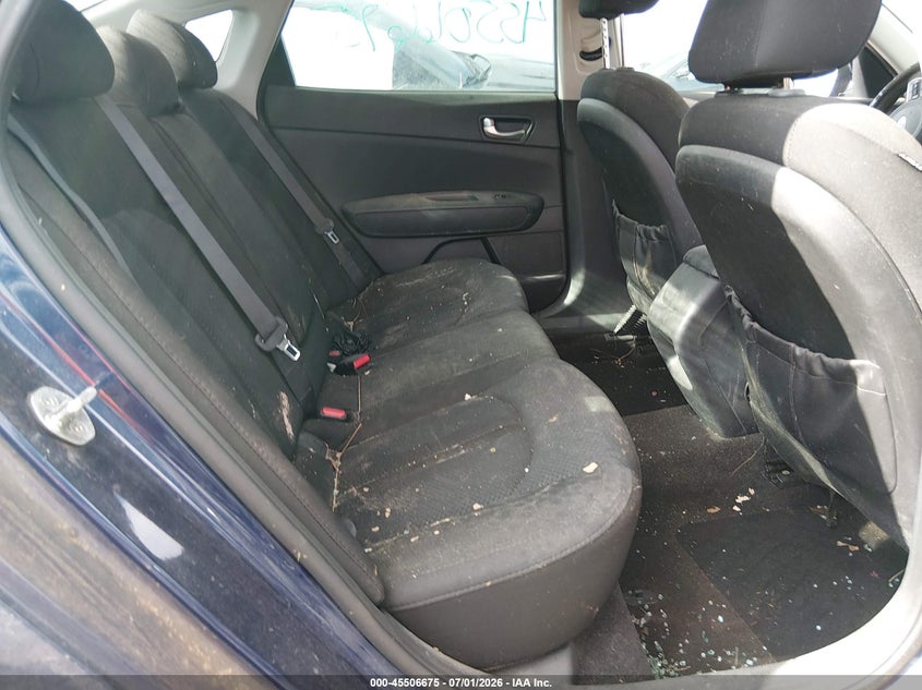 2017 KIA OPTIMA LX · Фото 8