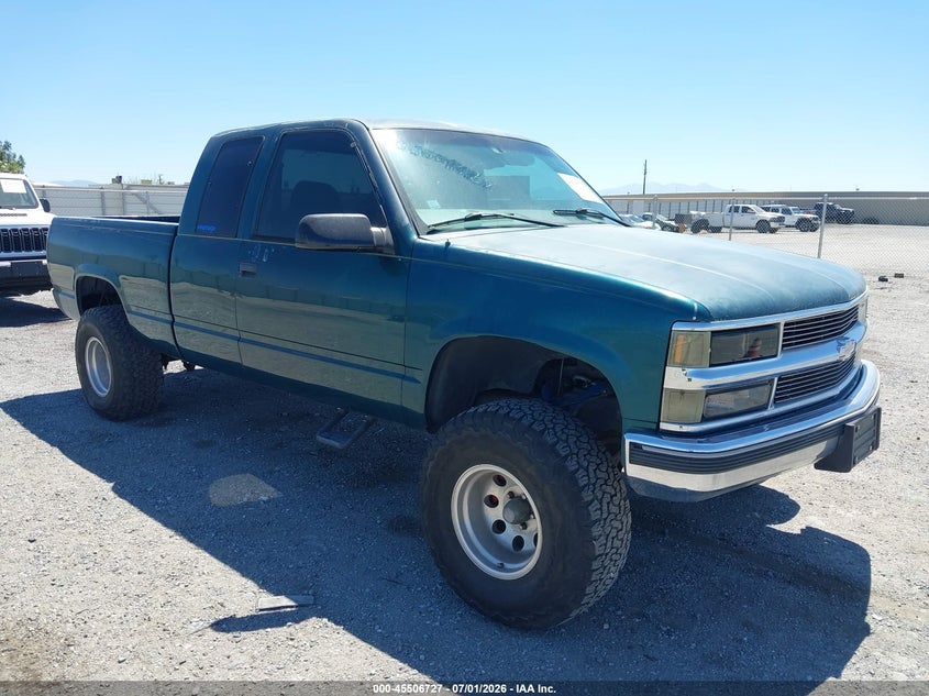 1997 CHEVROLET C1500 auction photo 1