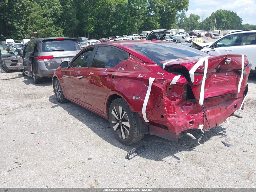 2022 NISSAN ALTIMA auction photo 3