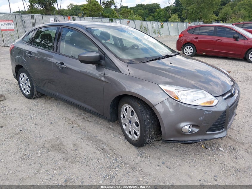 Vin: 1fahp3f2xcl230453, lot: 46004979, ford focus se 2012 img_1