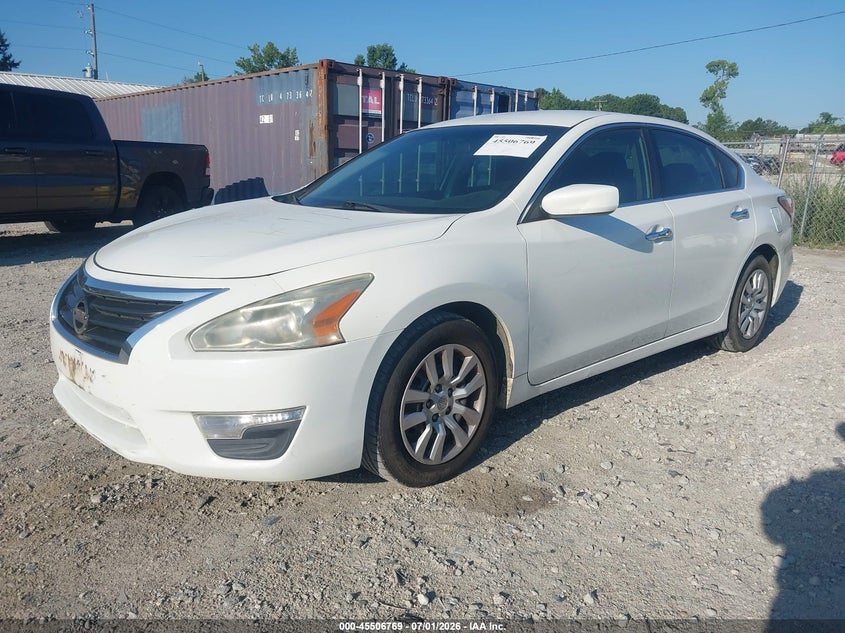 2015 NISSAN ALTIMA auction photo 2