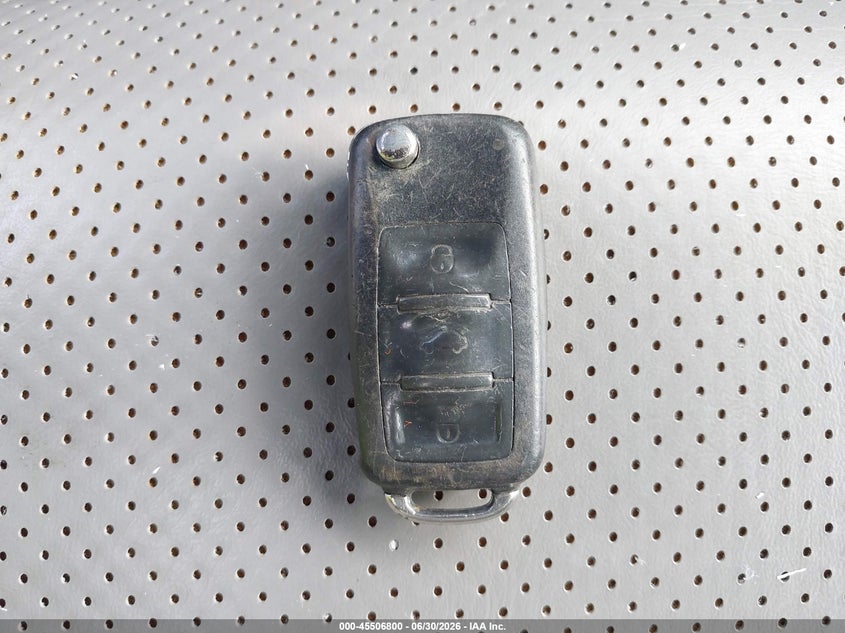 2004 Volkswagen Touareg V6 VIN: WVGBC77L64D082349 Lot: 45506800