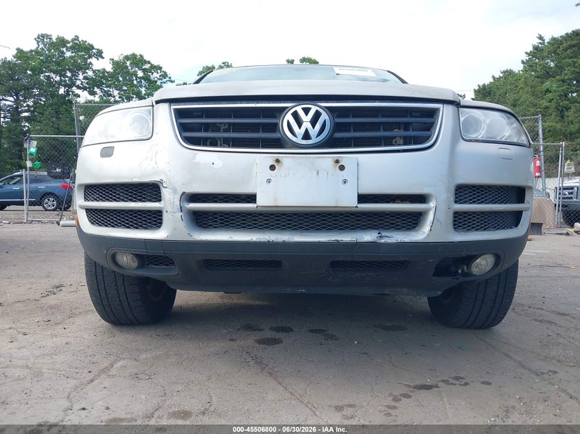 2004 Volkswagen Touareg V6 VIN: WVGBC77L64D082349 Lot: 45506800