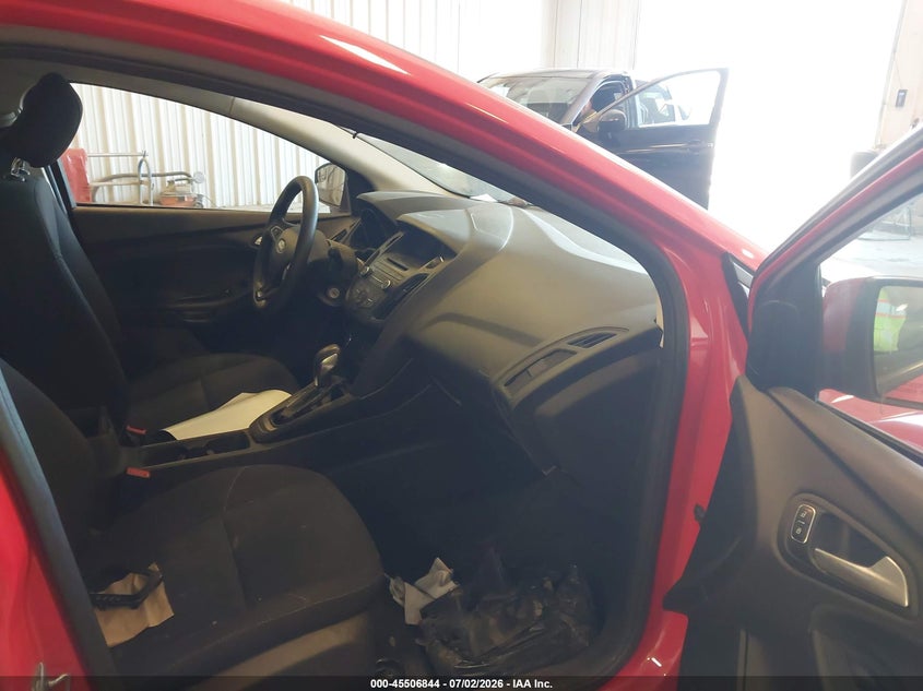 2017 FORD FOCUS auction photo 5