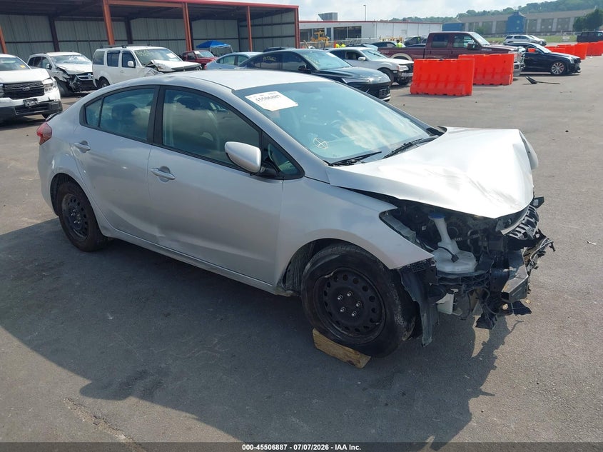 Vin: 3kpfk4a70he143363, lot: 46005103, kia forte lx 2017 img_1