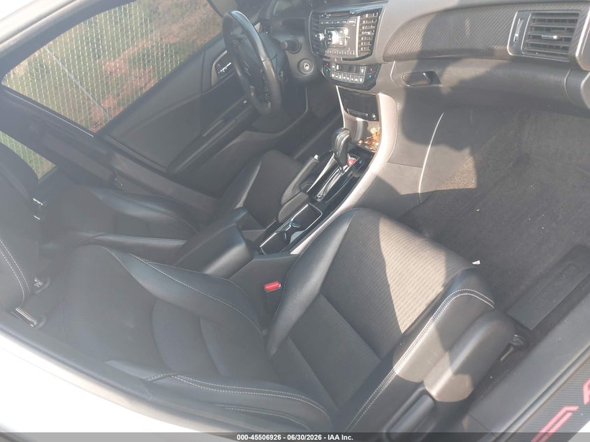 2016 HONDA ACCORD auction photo 5