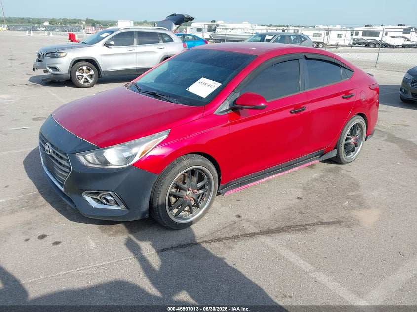2019 Hyundai Accent, Град, IAAI, VIN 3KPC24A35KE068666 — фото 2