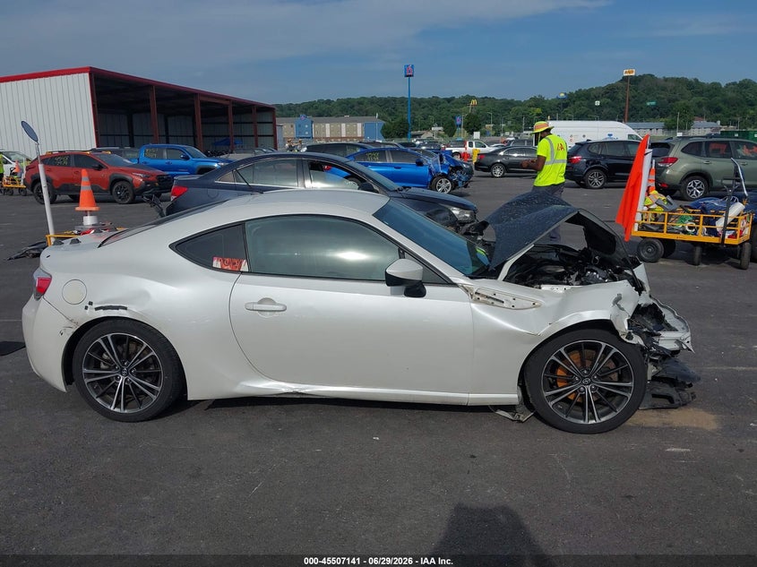 2013 Scion Fr-S VIN: JF1ZNAA15D2724692 Lot: 45507141