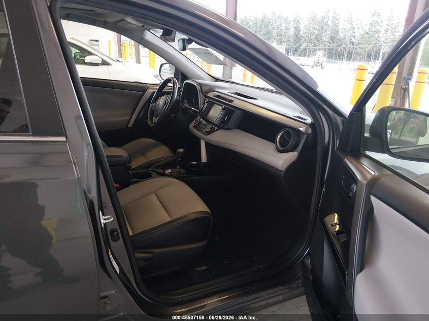 2018 TOYOTA RAV4 HYBRID LIMITED — Photo 5
