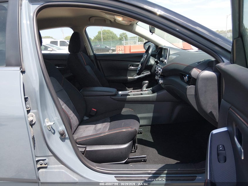 2024 NISSAN SENTRA auction photo 5