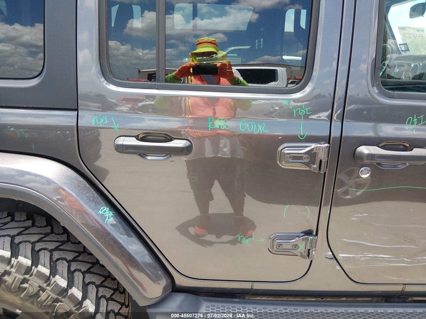 2019 Jeep Wrangler Unlimited Sahara 4X4 VIN: 1C4HJXEG2KW536169 Lot: 45507276