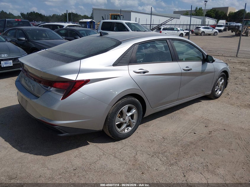 2021 HYUNDAI ELANTRA auction photo 4