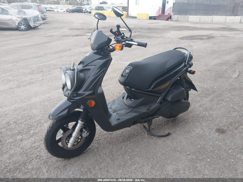 2011 YAMAHA YW125 auction photo 2