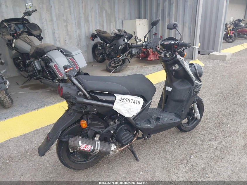 2011 YAMAHA YW125 auction photo 4