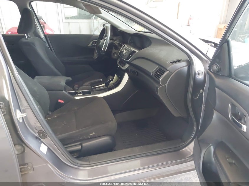 2013 HONDA ACCORD auction photo 5