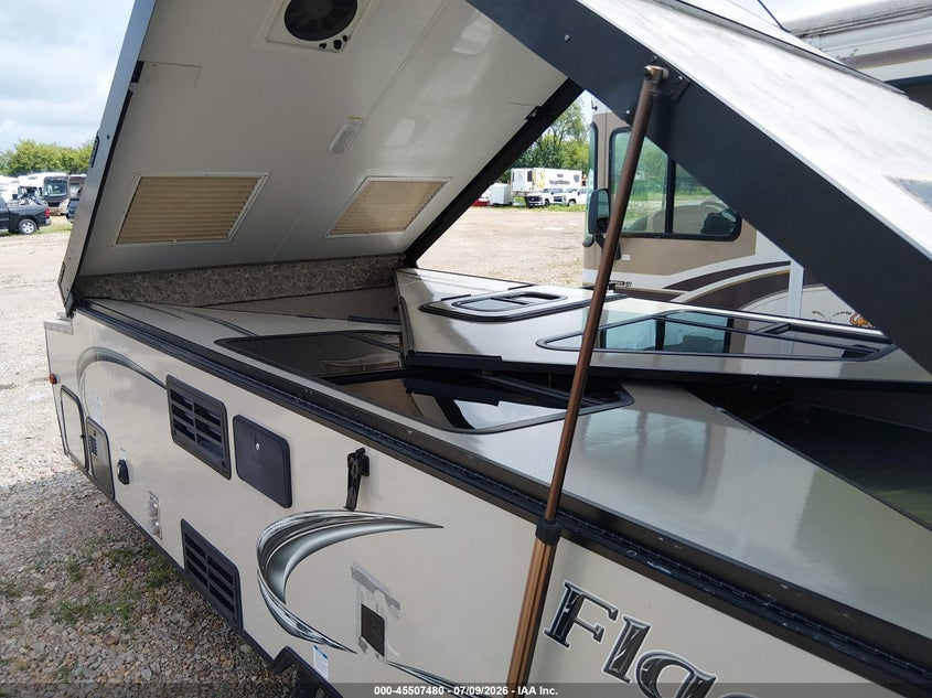 2018 FOREST RIVER FLAGSTAFF 21QBHW CLASSIC POP UP CAMPER auction photo 8