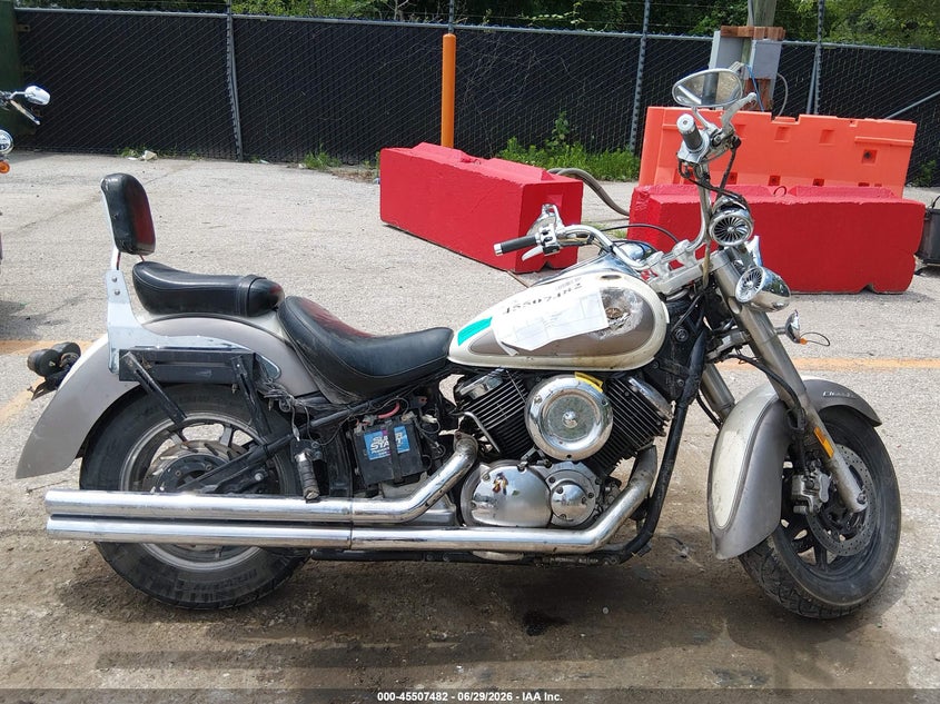 2003 Yamaha Xvs1100 A VIN: JYAVP11E03A048108 Lot: 45507482