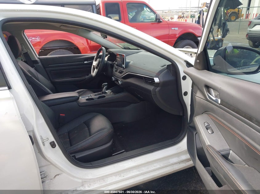 2022 NISSAN ALTIMA auction photo 5