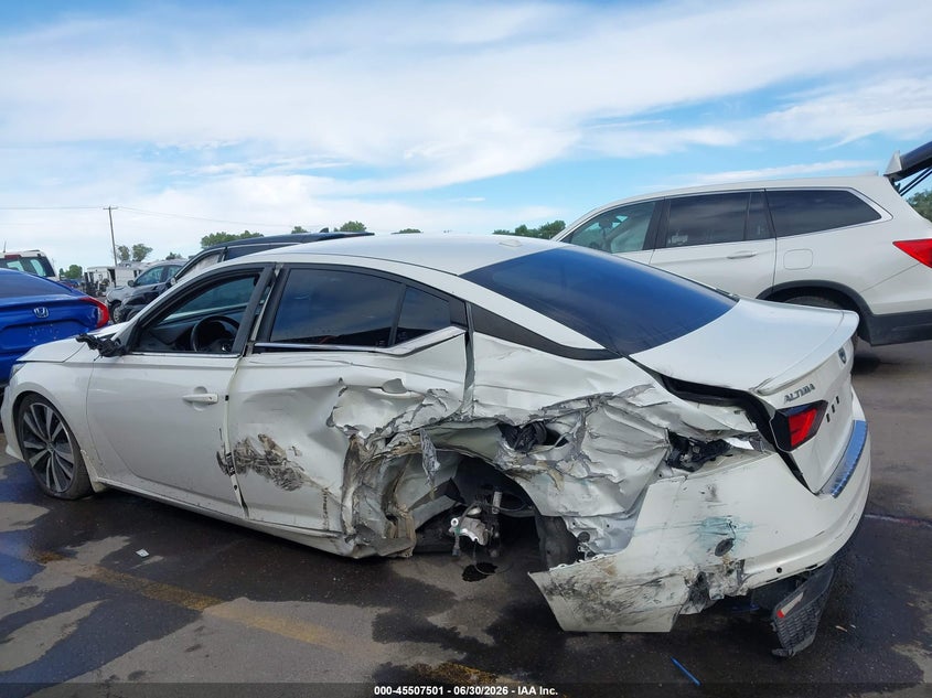 2022 NISSAN ALTIMA auction photo 6