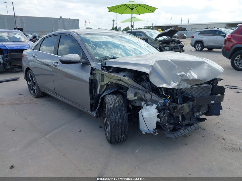 2023 HYUNDAI ELANTRA auction photo 1