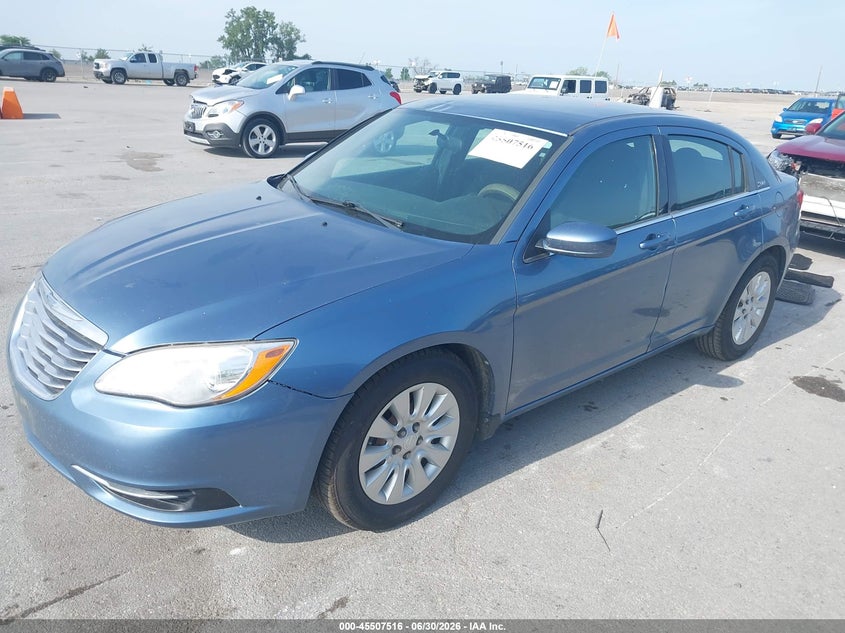 Vin: 1c3bc4fb9bn566734, lot: 46005732, chrysler 200 lx 20112