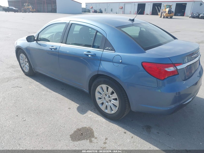 Vin: 1c3bc4fb9bn566734, lot: 46005732, chrysler 200 lx 20113