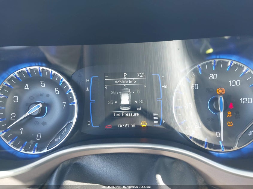 2019 CHRYSLER PACIFICA auction photo 7