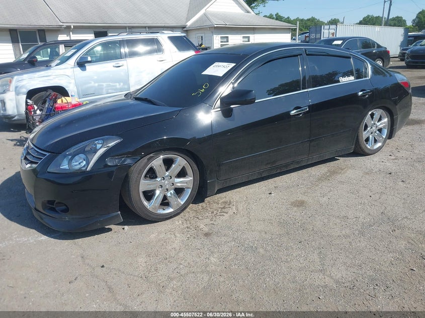 2010 Nissan Altima, Left Front, IAAI, VIN 1N4AL2AP8AN546803 — photo 2