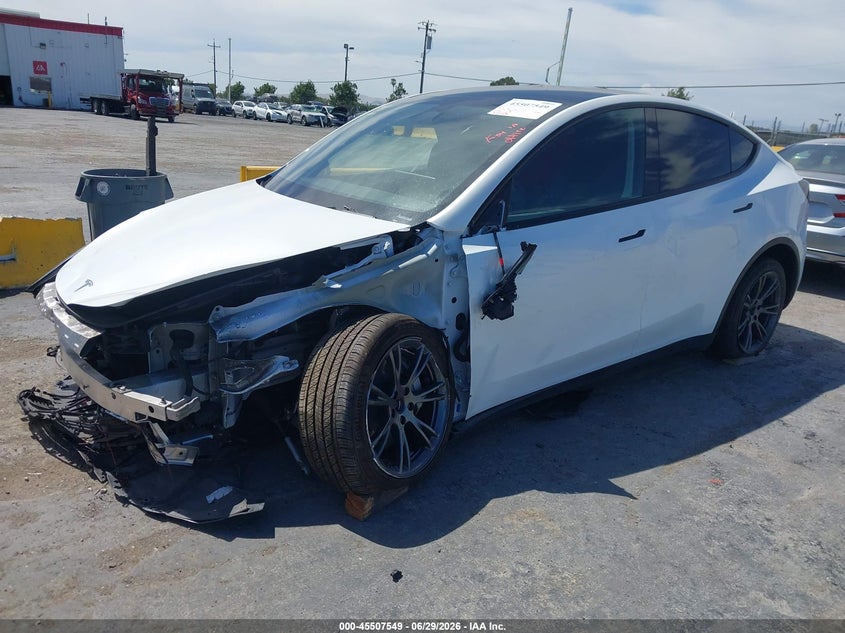 2024 Tesla Model Y Long Range Dual Motor All-Wheel Drive 7SAYGDEE8RF123461 photo 1