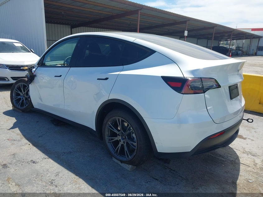 2024 TESLA MODEL Y auction photo 3