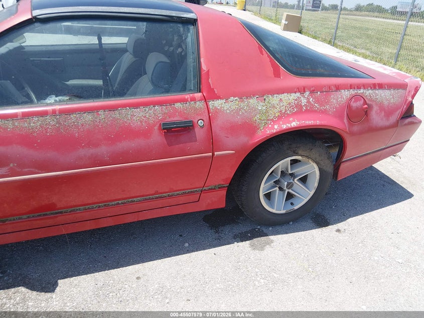 1989 CHEVROLET CAMARO auction photo 6