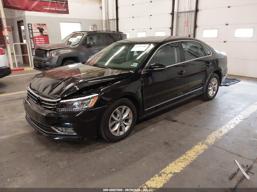 2016 Volkswagen Passat, Удар спереду, IAAI, VIN 1VWAT7A39GC053069 — фото 2