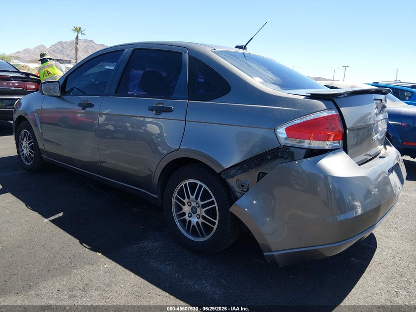 Vin: 1fahp3fn2bw203464, lot: 46005846, ford focus se 20113