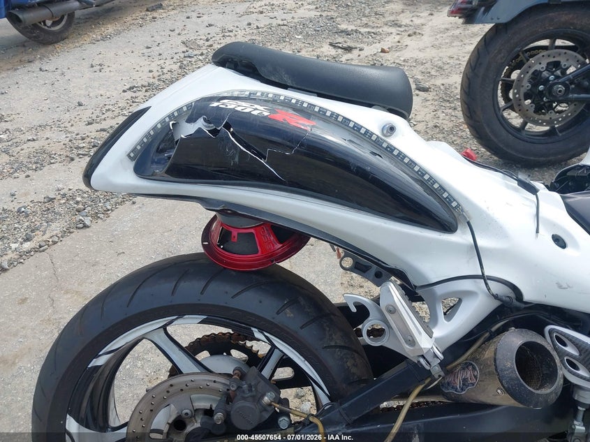 2008 Suzuki Gsx1300 R VIN: JS1GX72A082104278 Lot: 45507654