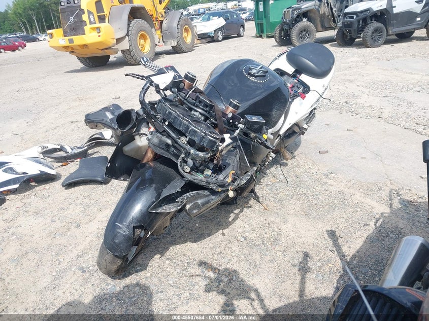 2008 SUZUKI GSX1300 auction photo 2