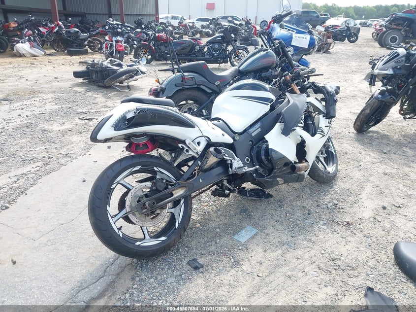 2008 SUZUKI GSX1300 auction photo 4