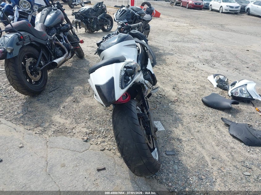 2008 SUZUKI GSX1300 auction photo 6