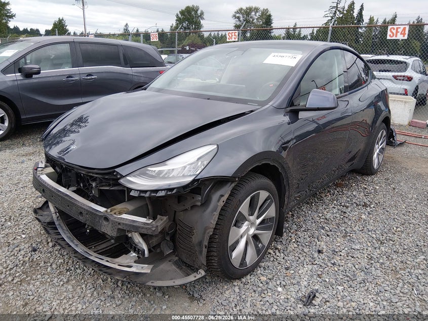 AtlanticExpress - Tesla Model Y