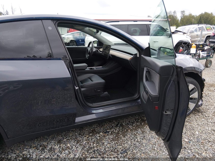 AtlanticExpress - Tesla Model Y