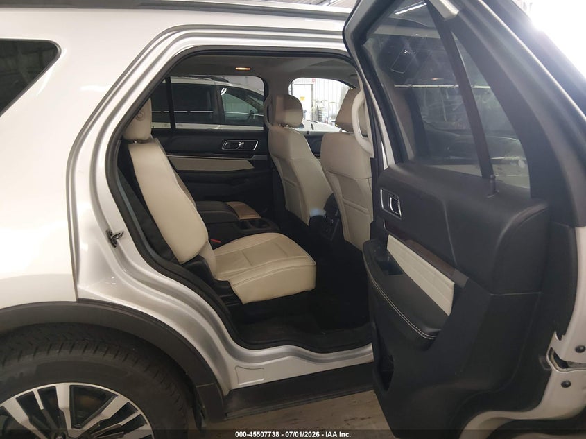 2016 FORD EXPLORER auction photo 8