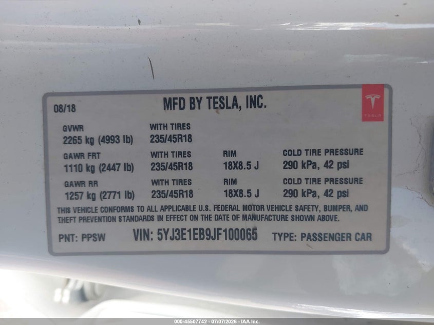 Фото 9 - TESLA MODEL 3