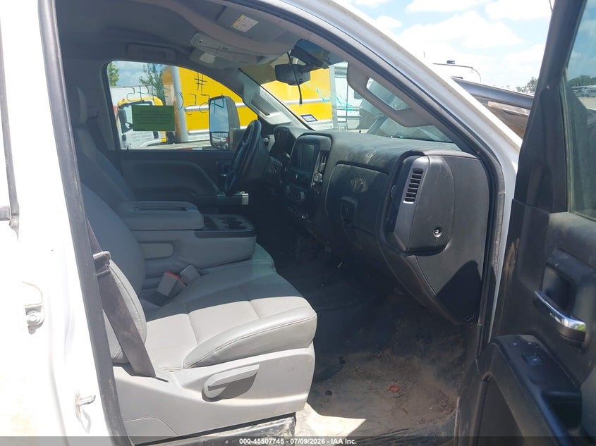 2022 CHEVROLET SILVERADO 4500HD auction photo 7