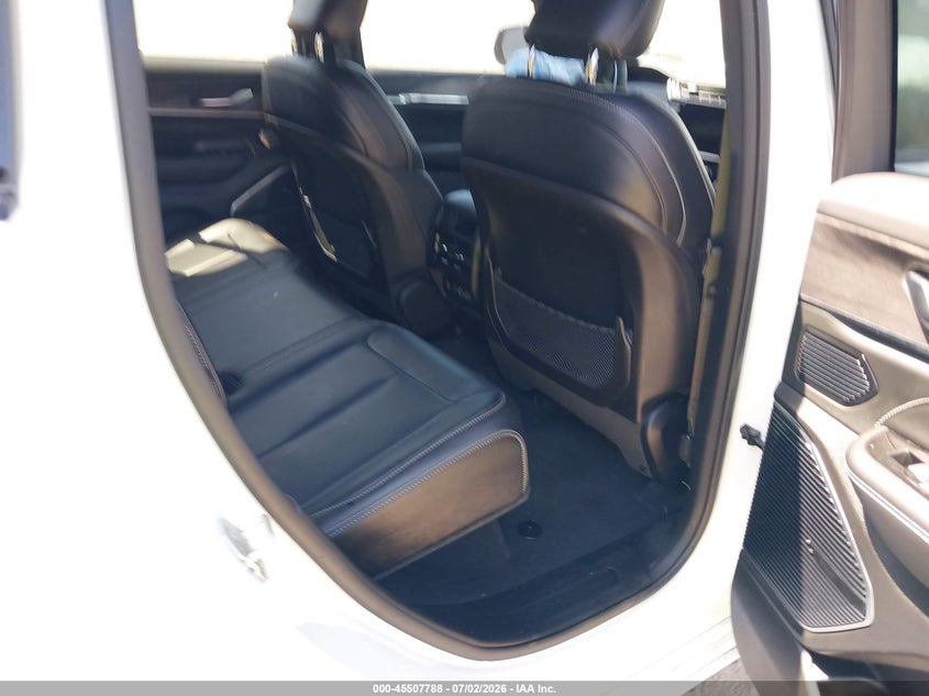 2022 JEEP GRAND CHEROKEE 4XE auction photo 8