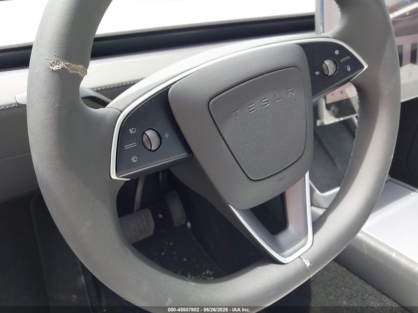 TESLA MODEL Y - zdjęcie 21