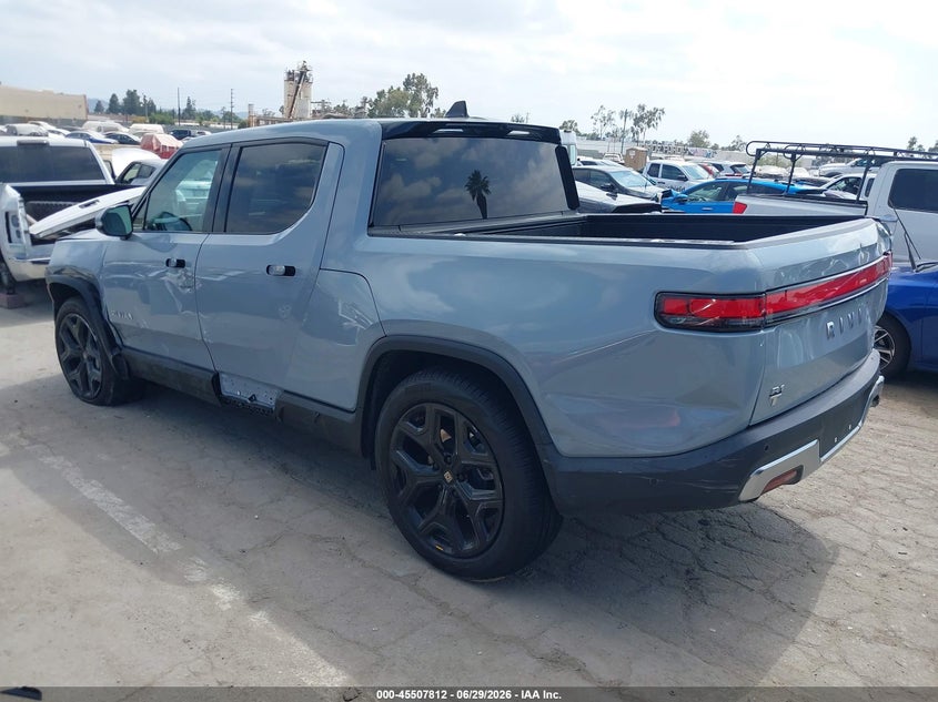 2023 RIVIAN R1T auction photo 3
