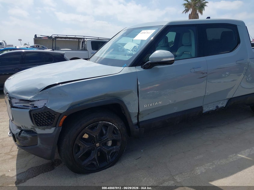 2023 RIVIAN R1T auction photo 6