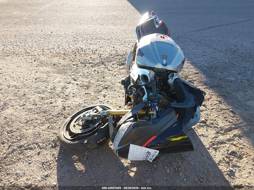 2021 APRILIA RSV4 auction photo 5